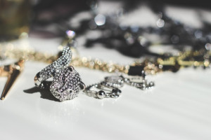 Заявивший о пропаже ювелирных изделий владимирец попался на хранении наркотиков