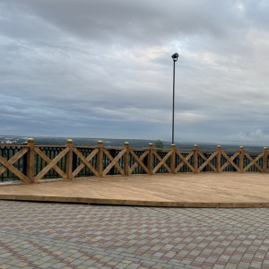 Разваливающуюся смотровую в парке имени Пушкина во Владимире закрыли досками