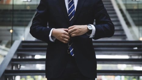 Кому из владимирских чиновников запретили хранить деньги в иностранных банках?