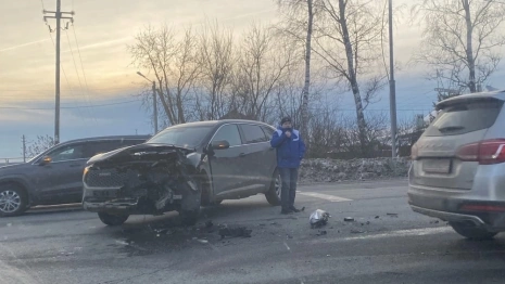 Во Владимире внедорожник столкнулся с «Ладой»