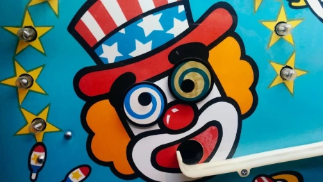 Во Владимире уволенный сисадмин переименовал сети Wi-Fi в бранные ради шутки 1 апреля