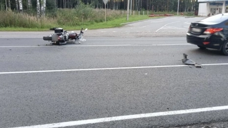 В Гусь-Хрустальном районе мотоциклист влетел в иномарку