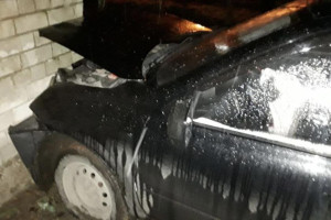 В центре Вязников автомобилистка на «Ладе» влетела в крыльцо дома