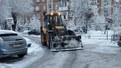 Владимирских автомобилистов попросили убрать машины с 9 улиц на ночь