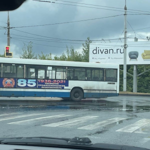 Владимирские автомобилисты встали в огромную пробку из-за двух аварий