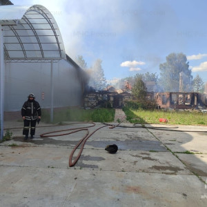 В Киржачском районе загорелась усадьба Polan