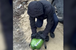 Во Владимире 26-летнего парня задержали с 10 кг мефедрона в машине