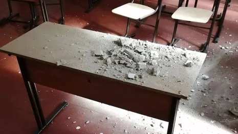 Во Владимирской области в школе обвалился потолок