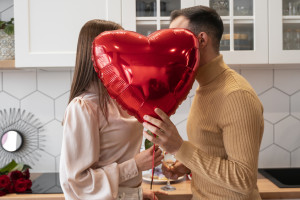 Свидание в мастерской или во «Вкусно – и точка». Владимирцы порассуждали о 14 февраля