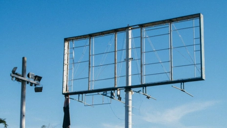 Во Владимире коммерческие билборды променяют на агитплакаты