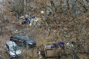 Жители улицы Батурина во Владимире пожаловались на стихийную свалку под окнами