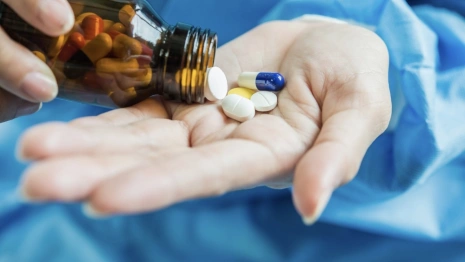 Житель Гусь-Хрустального кинул коллегу на деньги под предлогом лечения больного раком отца