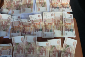 Жителя Владимира будут судить за дачу взятки в 100 тыс. рублей полицейскому