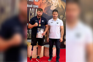 Спортсмены из Серпухова выжали 125 и 230 кг на соревнованиях в Суздале
