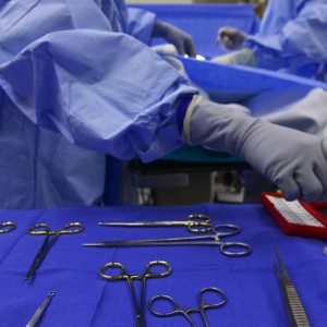 Во Владимире мать потребовала от врачей 5 миллионов за смерть 9-летней дочери при операции