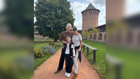 Дмитрий Песков вместе с семьей посетил Суздаль