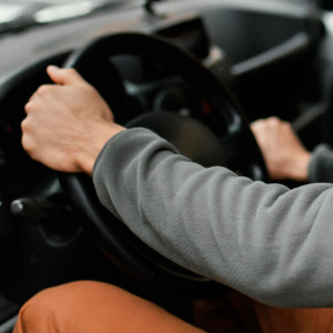 В Коврове мужчина за ночь угнал две машины из колонии