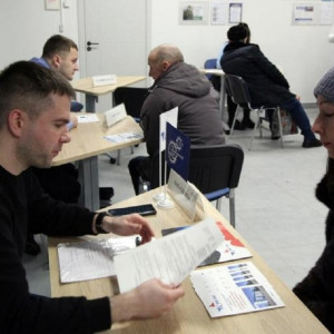 Во Владимирской области более 1 100 жителей нашли работу на открытых отборах 