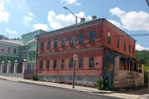 Во Владимире на аукцион выставили дом с трактиром у вокзала 