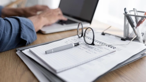 Двое жителей Гусь-Хрустального установили фиктивное отцовство для мигранта