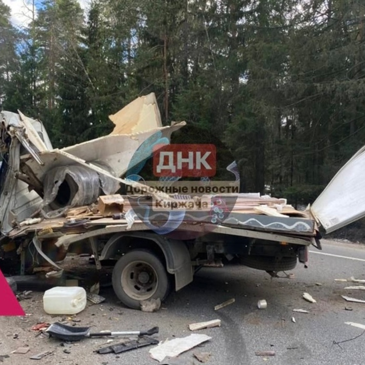 Под Киржачом столкнулись два большегруза: оба водителя погибли - День во  Владимире