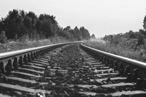 Во Владимирской области из-за сошедшего с рельсов поезда погиб дорожный мастер