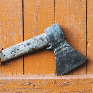 Жителя Гороховца осудили на 8 лет за убийство приятеля молотком и топором