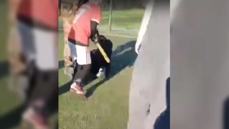 Во владимирском поселке сын с отцом избили подростка