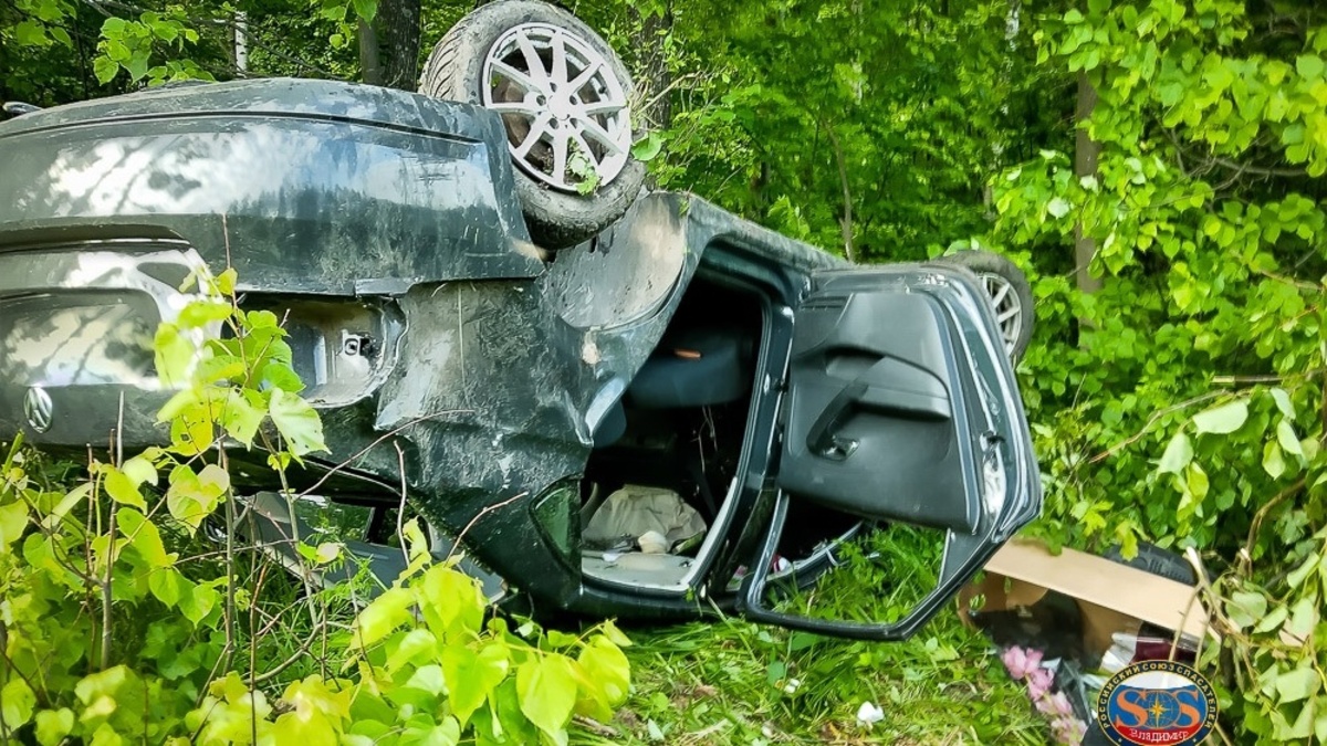 Во Владимирской области Volkswagen вылетел с трассы М-7: есть жертвы - День  во Владимире