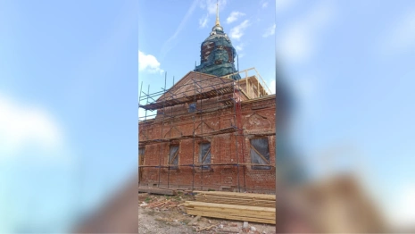 В Суздале начали возрождать церковь Сретения и колокольню в женском монастыре