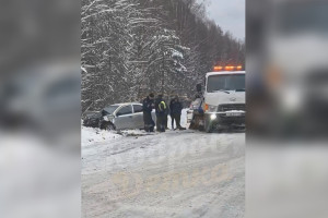 На въезде в Ковров столкнулись 3 легковушки и пассажирский автобус