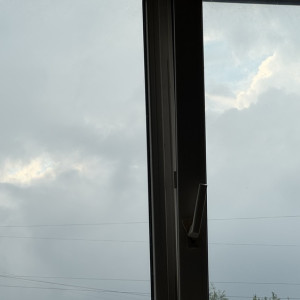 В поселке под Ковровом 2-летняя девочка выпала из окна