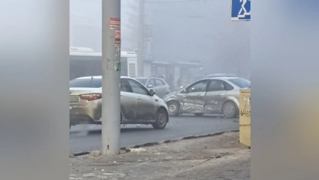 Во Владимире у корпуса ВлГУ побились машины
