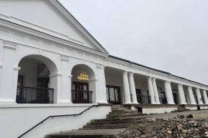 Подрядчика уличили в попытке мошенничества при установке подсветки Торговых рядов в Суздале