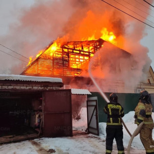 В Александрове на Текстильной загорелся жилой дом