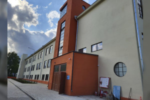 В Лакинске начальную школу открыли после реконструкции через 2,5 года