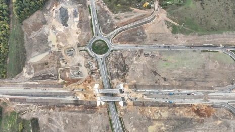 Во Владимирской области на строящемся платнике М-12 упал мост 