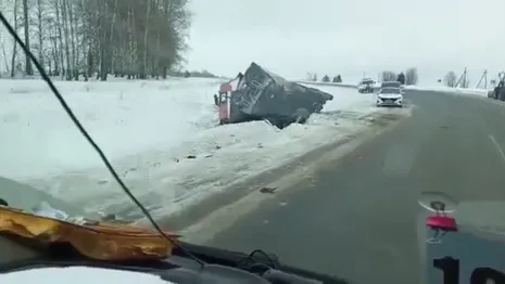 На трассе во Владимирской области произошло жесткое ДТП с фурой