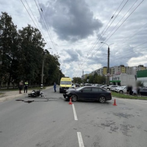 В Коврове мотоциклист попал в больницу после столкновения с легковушкой