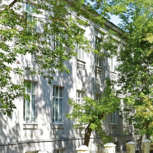 В Коврове отремонтируют крышу гимназии 1914 года постройки