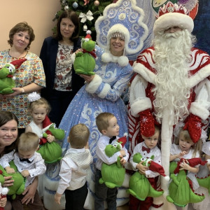 Следователи поздравили с Новым годом детей из дома малютки в Муроме 