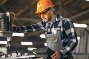 Во Владимирской области сохранился дефицит рабочих, несмотря на высокие зарплаты