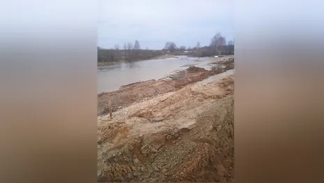 Жители Владимирской области рассказали о затопленной дороге в районе платника М-12