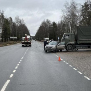В Киржачском районе пассажирка «Лады» погибла в ДТП с двумя большегрузами