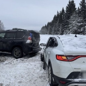 В Суздальском районе иномарка влетела в «Крузак»