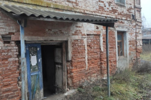 В Гусь-Хрустальном семью оставили жить в аварийном доме с износом в 74%