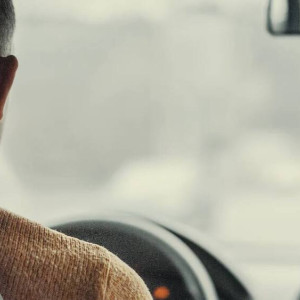 Во Владимире таксист сбил 22-летнего парня