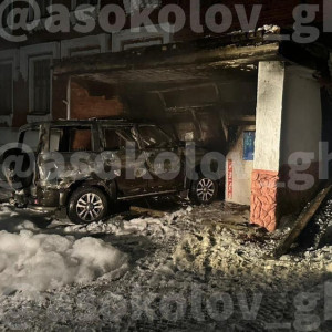 Автомобиль протаранил здание бывшего военкомата в Гусь-Хрустальном