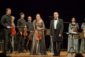 Владимирские солисты Камерного оркестра помогли записать песню известным рокерам