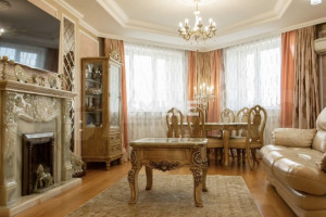 Во Владимире квартиру с «королевским ремонтом» выставили на продажу за 32 млн рублей